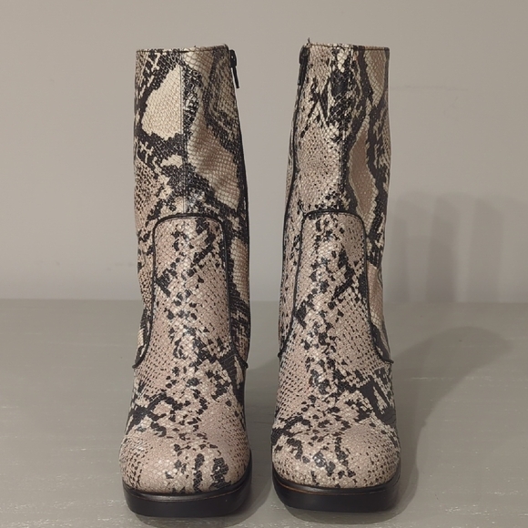 Durango Snakeskin Boots Block Heel Leather size 8.5 Made In Brazil - Picture 3 of 11